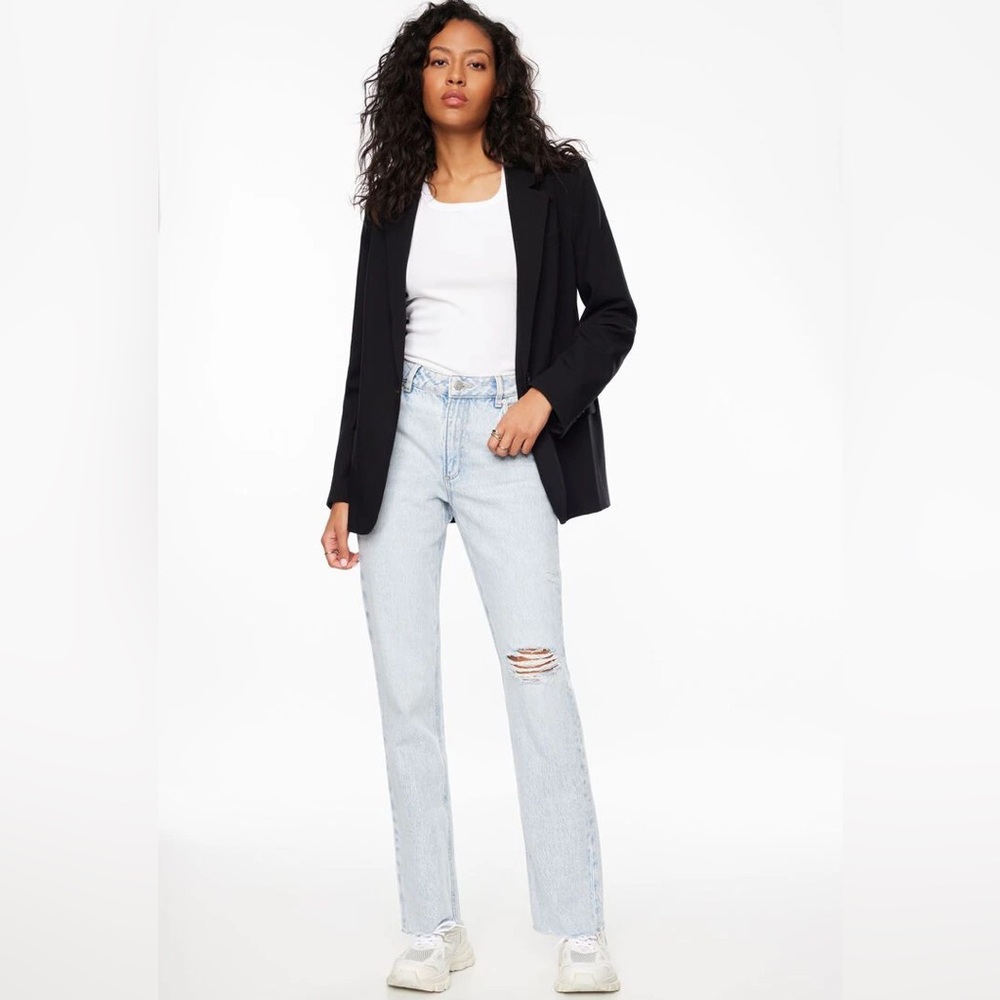 NWT Dynamite Chiara Slim Straight Jeans